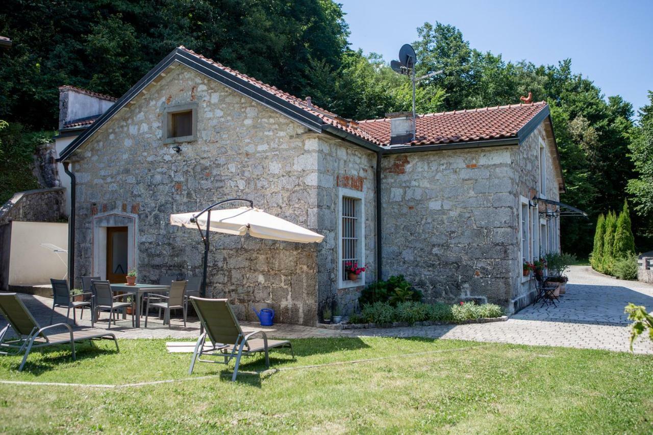 Villa Anton - The Old Dairy Hrusica  외부 사진