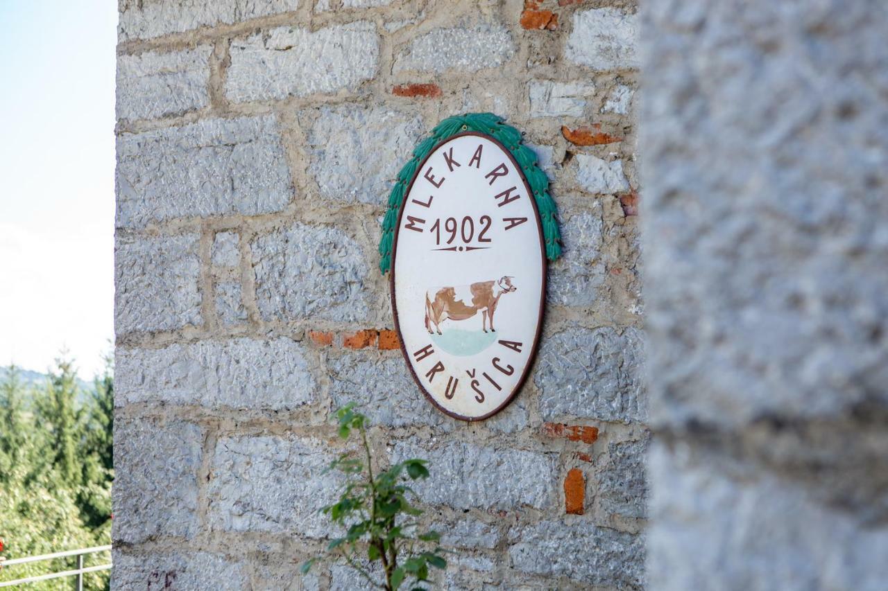 Villa Anton - The Old Dairy Hrusica  외부 사진